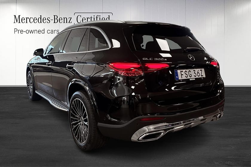 Bild 4 av Mercedes-Benz GLC 300 e 4MATIC 4-Matic AMG Panorama Burmester Premium Drag