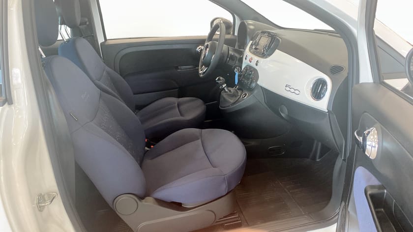 Bild 3 av Fiat 500 Hybrid Manuell 70hk - Bluetooth