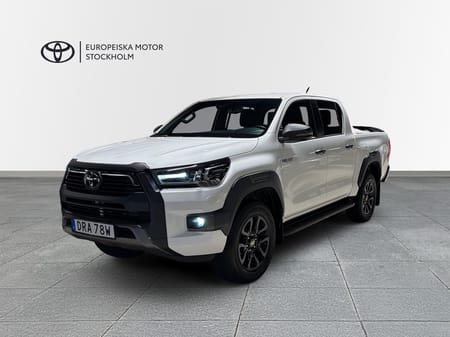 Toyota Hilux Dubbelhytt 2.8 AWD INVINCIBLE V-HJUL MOMS