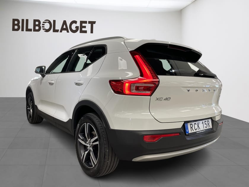 Bild 3 av Volvo XC40 T3 FWD aut Momentum Edition DRAG/B-KAMERA/GPS