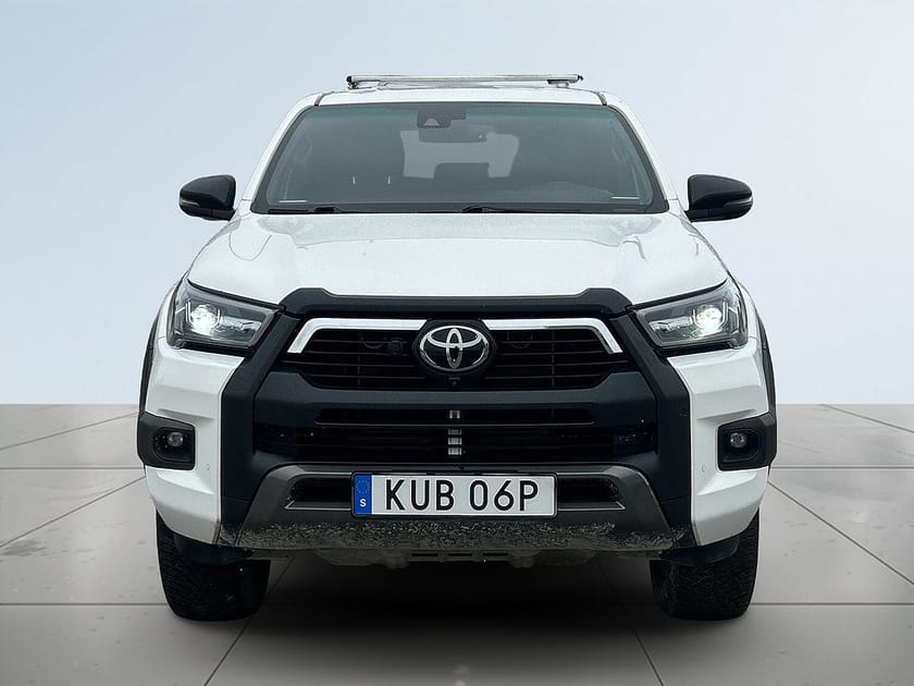 Bild 2 av Toyota Hilux Dubbelhytt 2.8 4WD MOMS/JBL/SoV/kamera/Navi//MoK/Drag