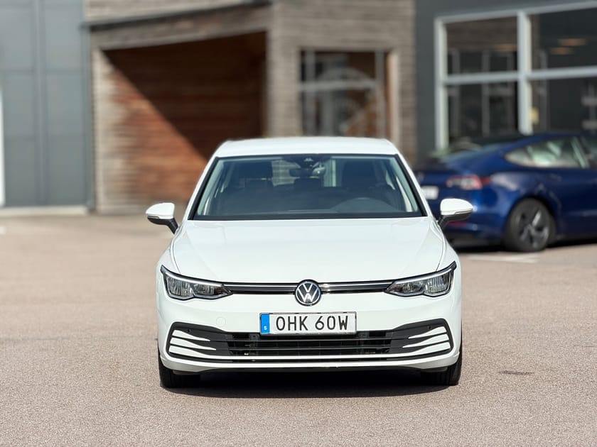 Bild 3 av Volkswagen Golf 1.0 eTSI Automat B-Kamera Rattvärme