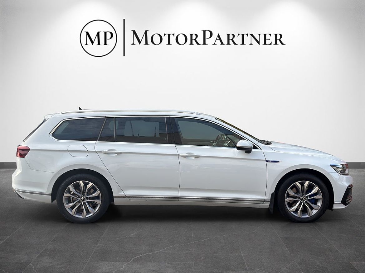 Volkswagen Passat Sportscombi GTE, bild 8 av 18