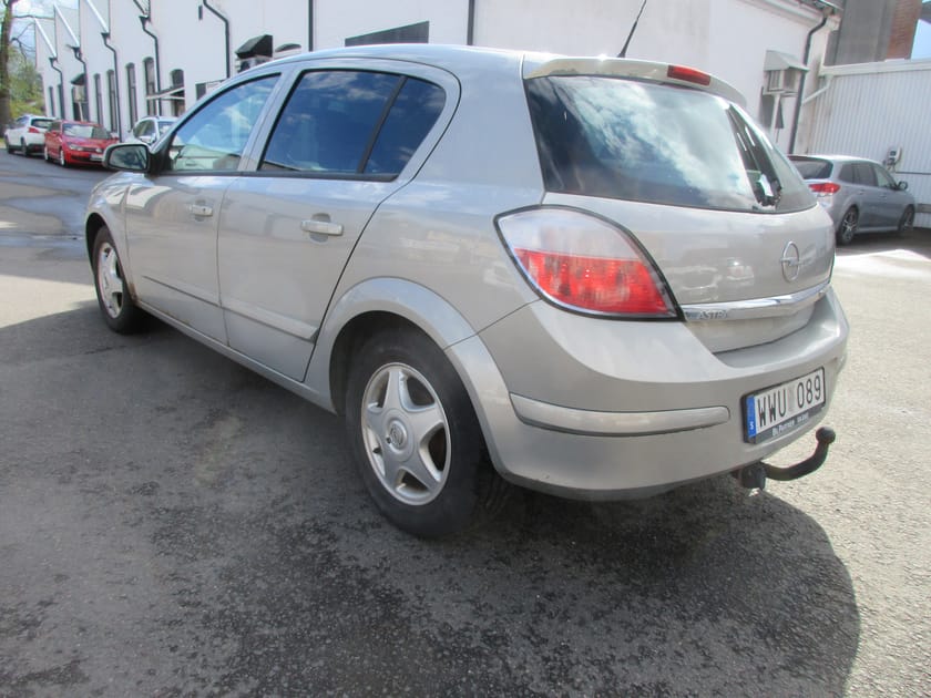 Bild 2 av Opel Astra 1.6 Drag Bes till 270430 9500 kr