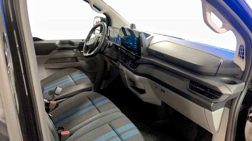 Bild 3 av Ford E-Transit Custom 340 AWD Skåp Sport 340L 218h Automat Demobil