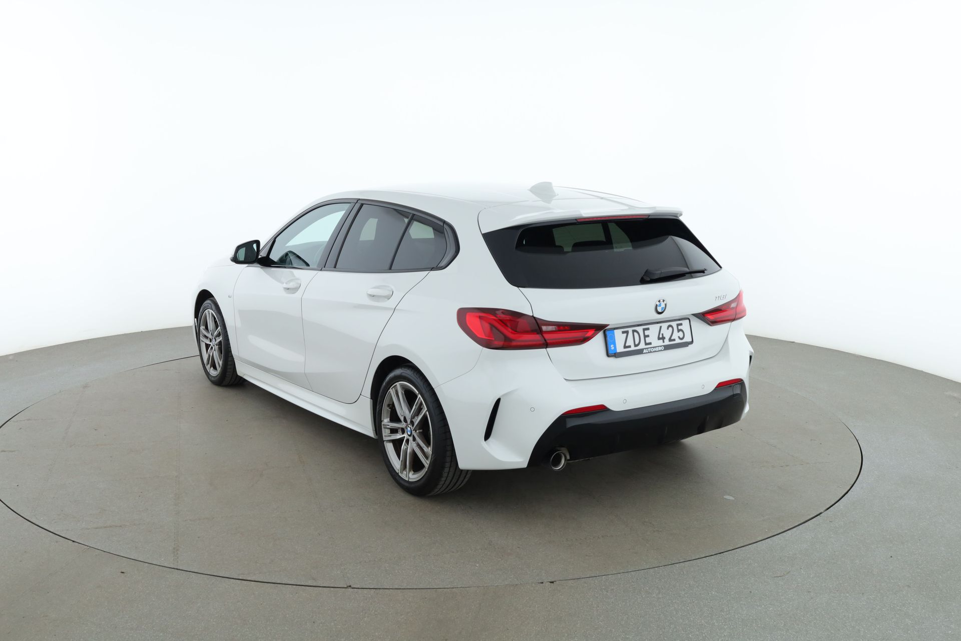 BMW 118 i M Sport / Rattvärme, PDC 2021, bild 3/40