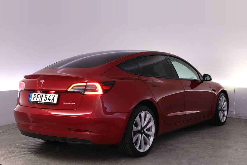 Bild 5 av Tesla Model 3 Long Range AWD Refresh Autopilot Panorama