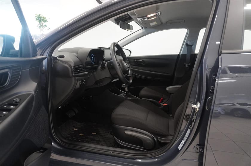Bild 2 av Hyundai i20 1.0 T-GDi MHEV Essential 100 hk Aut