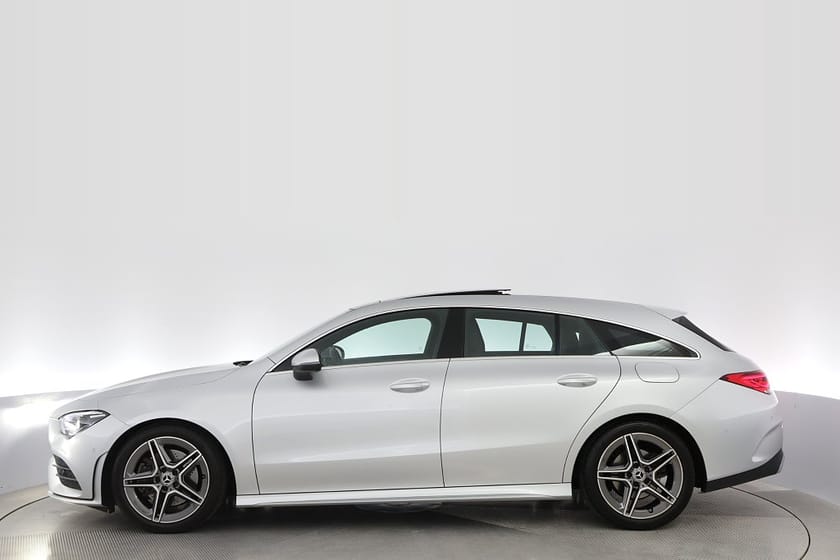 Bild 3 av Mercedes-Benz CLA 200 Shooting Brake 7G-DCT AMG Line Pano Navi