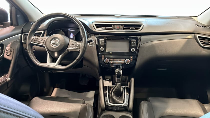 Bild 4 av Nissan Qashqai 1,6 dci 130 hk automat Tekna Design Pack Glastak
