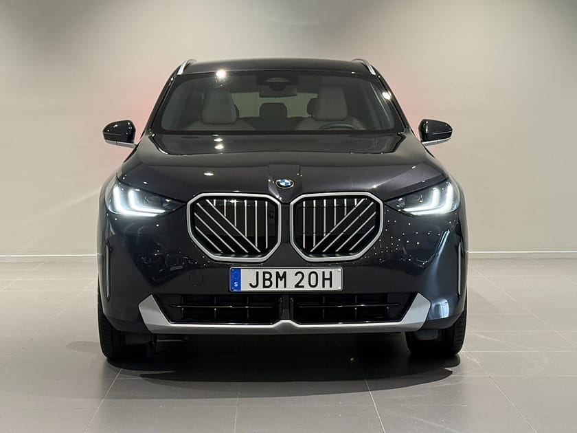 Bild 2 av BMW X3 30e xDrive Innovation H/K Drag Adpt Farth HUD 20"