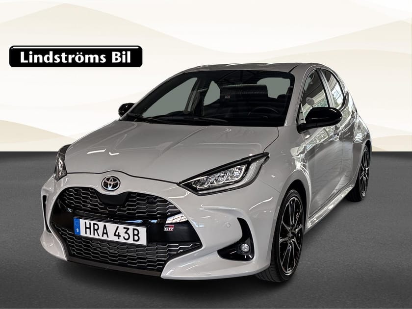 Bild 1 av Toyota Yaris Hybrid 1.5 GR Sport HUD JBL Sommar/Vinterhjul