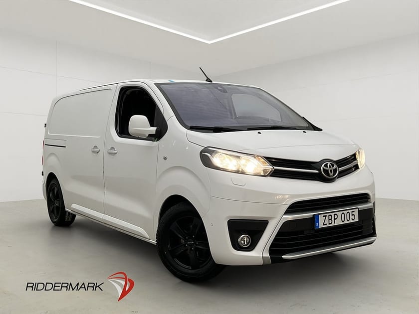 Bild 1 av Toyota Proace L2 Ny-Kamrem Värmare Drag Kamera HUD 2xDörrar