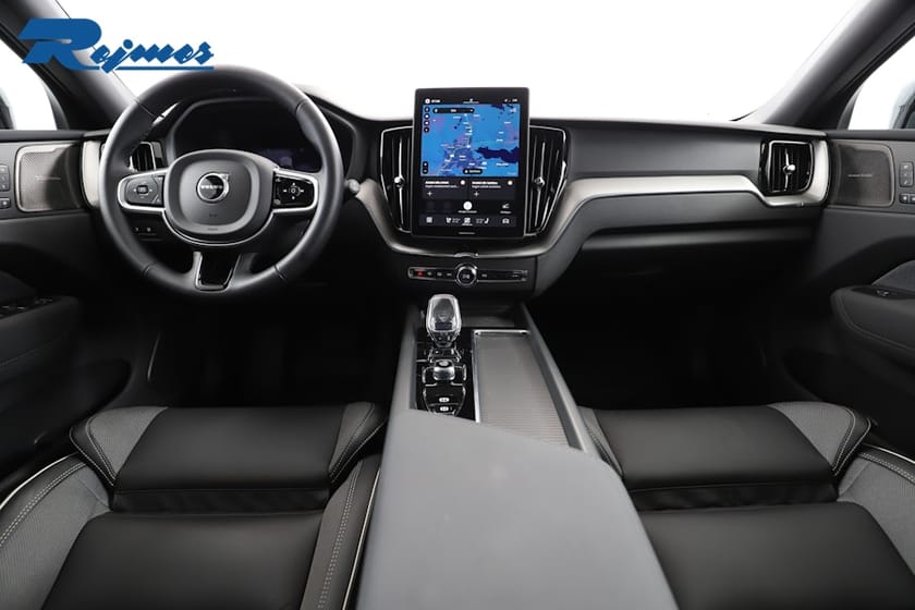Bild 2 av Volvo XC60 T6 Plus Black Nordic Edition