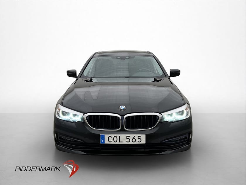 Bild 2 av BMW 530e iPerformance Sedan Sport line HiFi Kamera Navi Ambient Elstolar