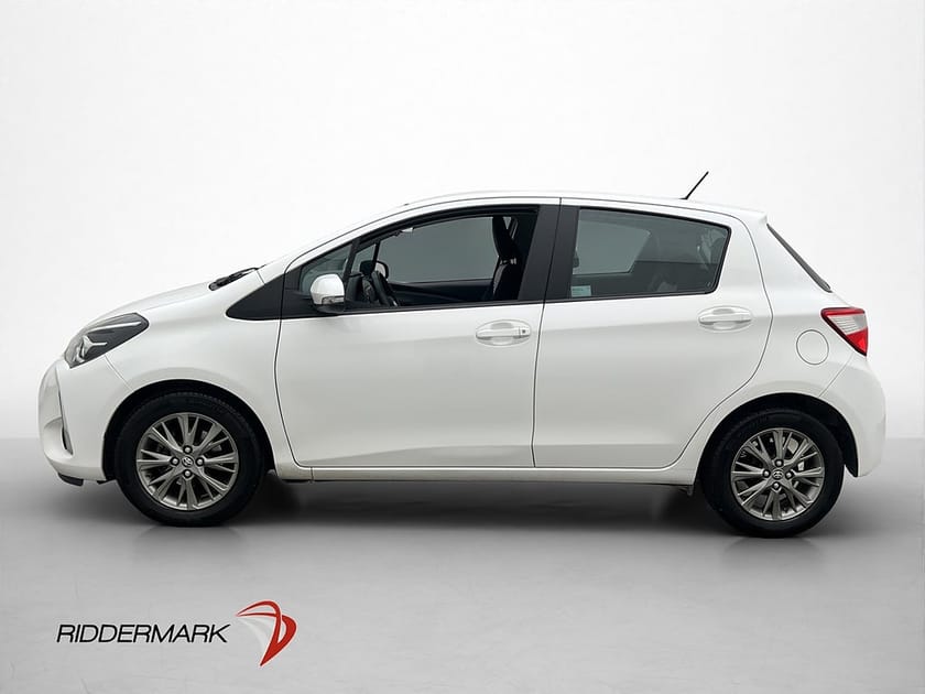Bild 5 av Toyota Yaris 1.5 111hk Active M/K-Värmare Kamera