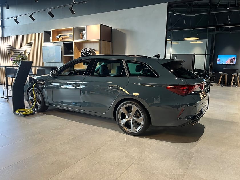 Bild 2 av CUPRA Leon Sportstourer e-Hybrid