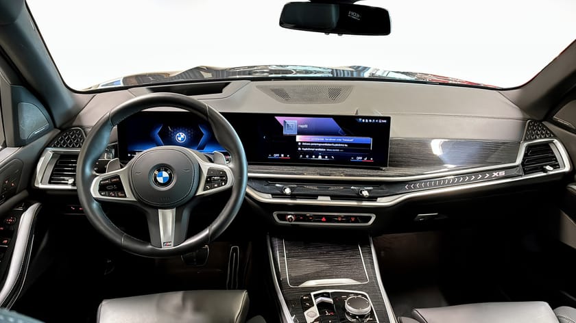 Bild 4 av BMW X5 xDrive30d M-Sport Pro Drag Pano Navi