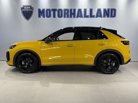 Volkswagen T-Roc R-Line 1.5 Kamera / 20 tum / Harman & Kardon