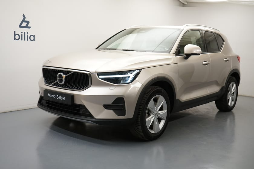 Bild 1 av Volvo XC40 B4 FWD Bensin Core SE II, Navigation, Baklucka elmanövrerad