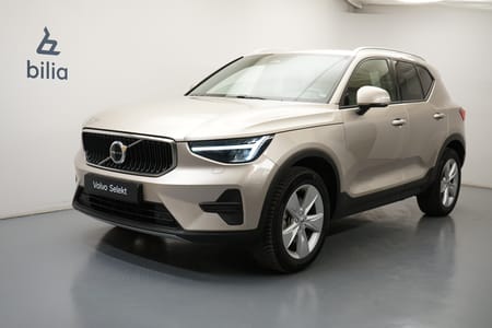 Volvo XC40 B4 FWD Bensin Core SE II, Navigation, Baklucka elmanövrerad