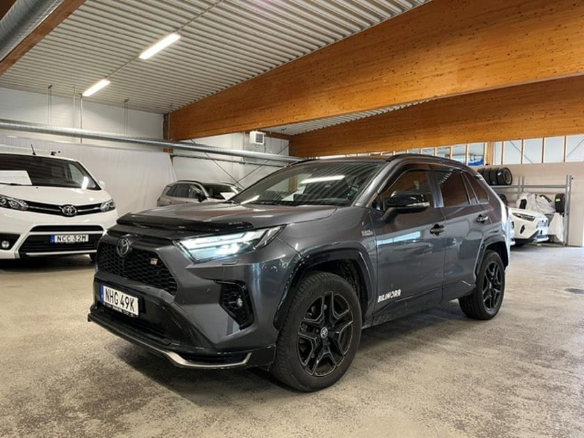 Bild 1 av Toyota RAV4 Plug-in Hybrid Vinterhjul, Drag
