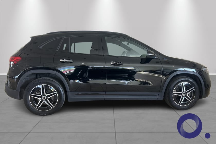 Bilde 5 av Mercedes-Benz EQA 300 4MATIC Distronic Pluss, H-Feste, Keyless-go, Memory pakke++