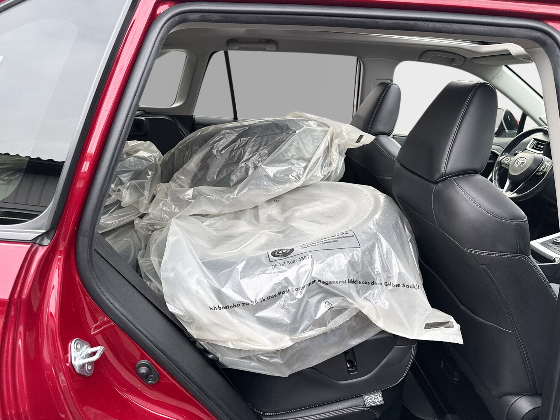 Toyota RAV4 2019, bild 7/39