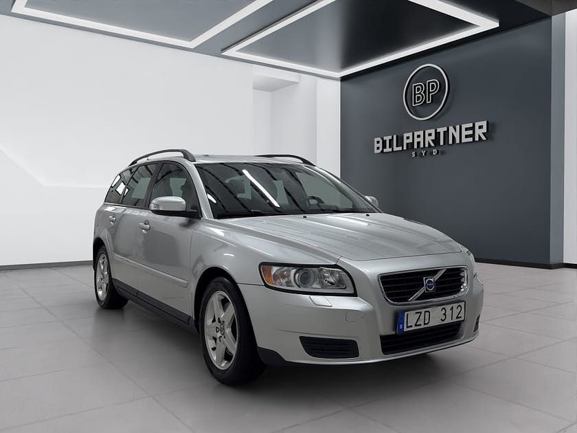 Bild 3 av Volvo V50 2.4 Geartronic Kinetic/Ny Servad/Besiktad/2-Brukare