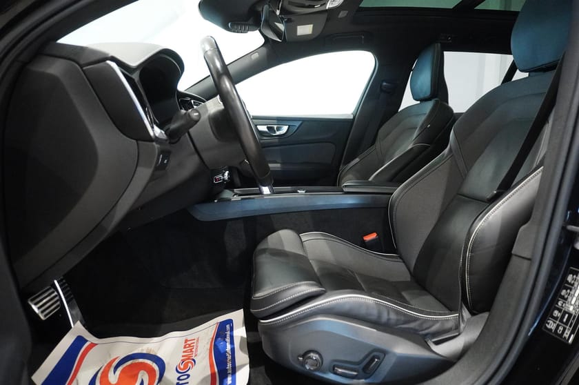 Bild 5 av Volvo V60 B4 Geatronic Drag HUD hk Panorama 197hk