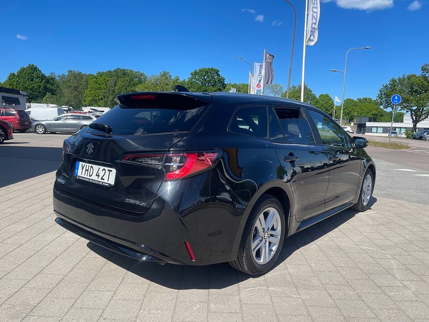 Bild 5 av Suzuki Swace Hybrid 1.8 VVT-i E-CVT 122 hk ENDAST 2323 mil