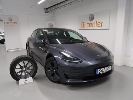 Tesla Model 3 Long Range AWD V-Däck ingår Navi-Kamera-Pano-Skinn-Elso