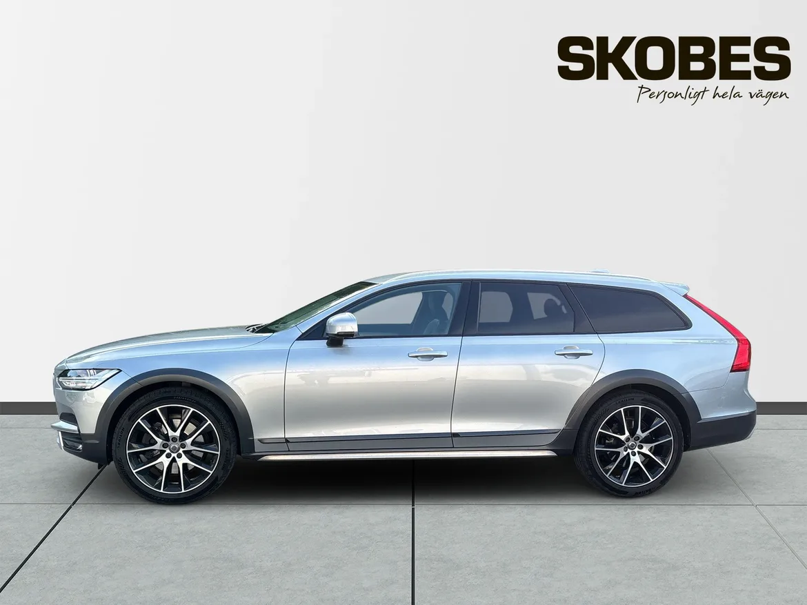 Volvo V90 Cross Country