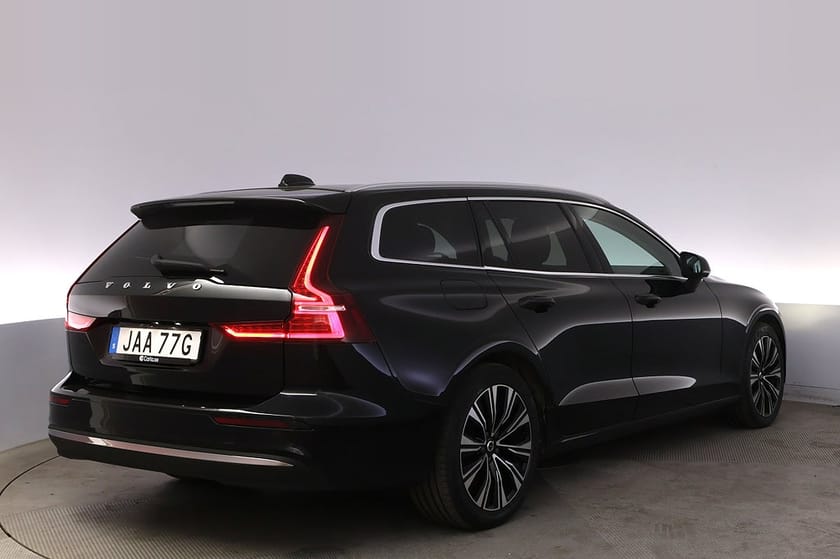 Bild 5 av Volvo V60 Recharge T6 AWD Core Bright H/K Drag Kamera BLIS