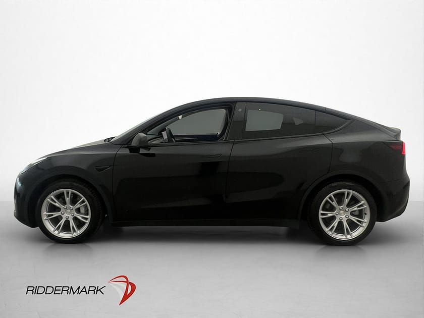 Bild 1 av Tesla Model Y Long Range AWD Pano Drag Kamera Moms Skinn AP