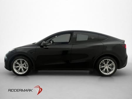 Tesla Model Y Long Range AWD Pano Drag Kamera Moms Skinn AP