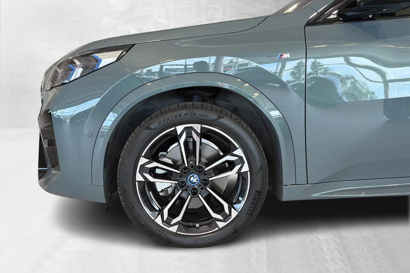 Bilde 3 av BMW iX2 xDrive30 Fully Panorama Harman Elsete 19"