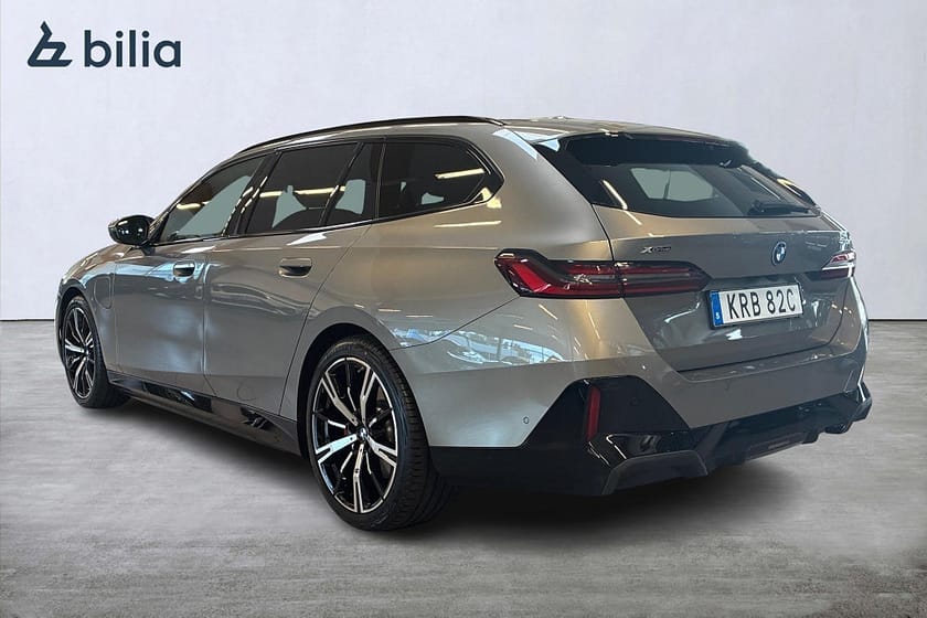 Bild 2 av BMW 530e xDrive Touring M Sport PRO H/K Adaptiv farth. Drag