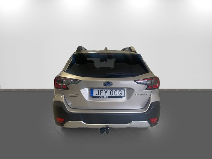 Bild 5 av Subaru Outback Limited. V-hjul, dragkrok, motorv, kupéuttag