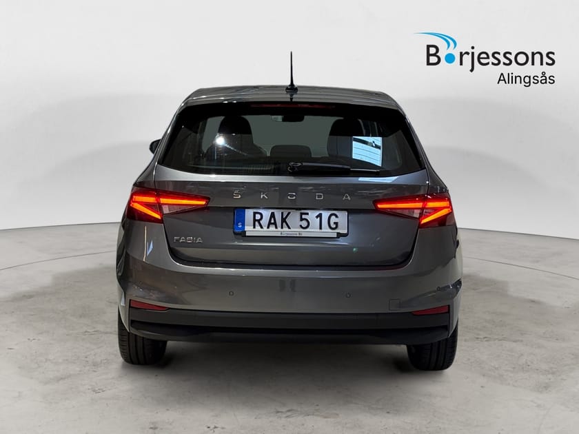 Bild 4 av Škoda Fabia TSI 110hk AUT Backkamera/2-Zon/Carplay