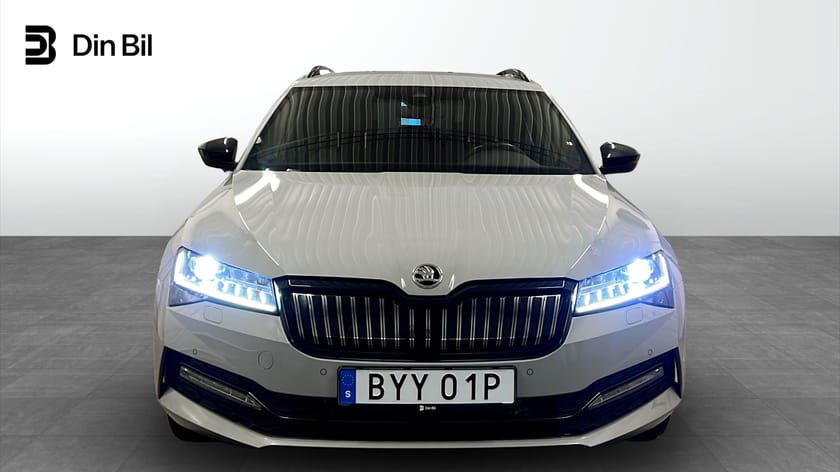 Bild 4 av Škoda Superb iV Kombi Sportline Adventure Edt. 1,4 TSI 218 Hk / Drag
