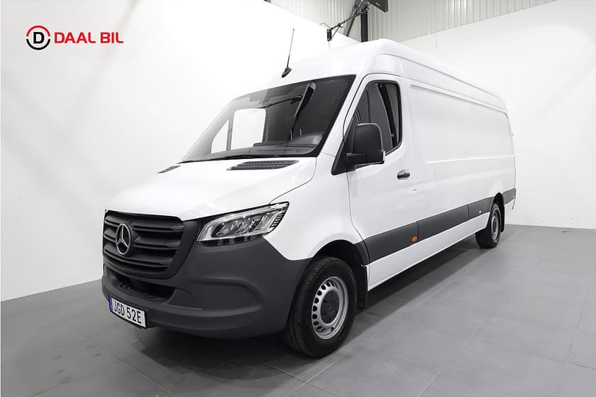 Bild 2 av Mercedes-Benz Sprinter 317 CDI RWD Panel Van 170HK MOMS DRAGKROK BACKKAMERA VÄRMARE LED BT
