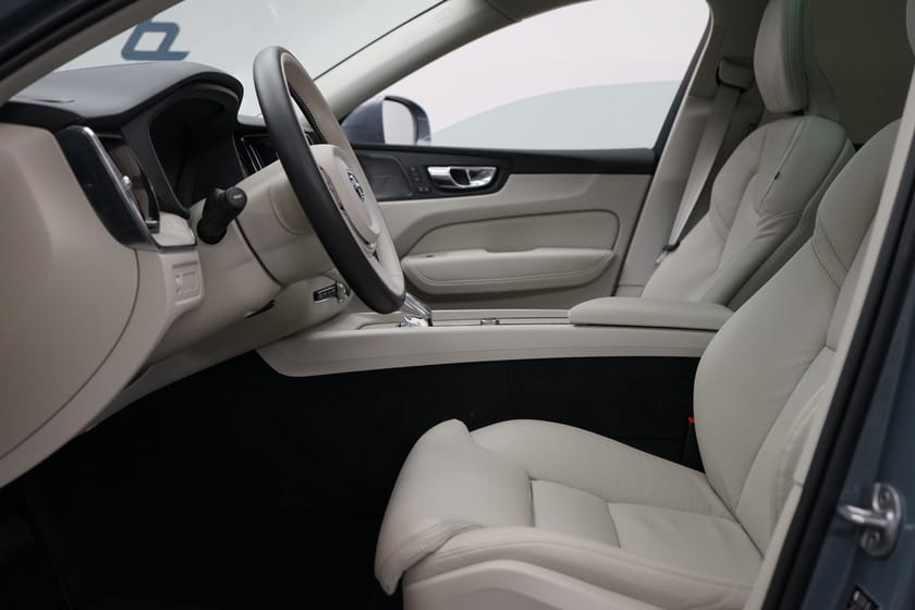 Bild 5 av Volvo XC60 Recharge T6 II Inscription, Taklucka, Parkeringskamera 360
