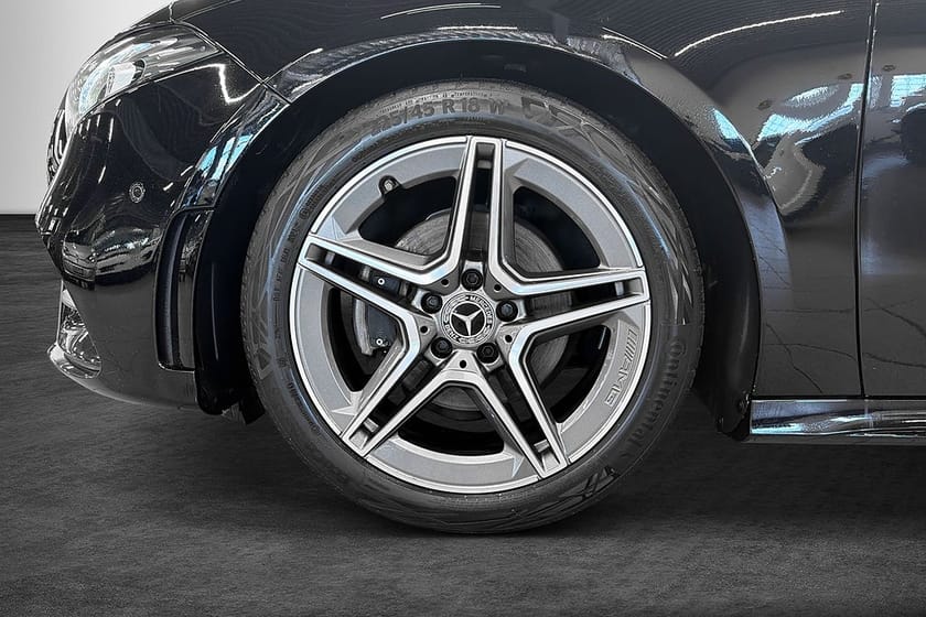 Bild 2 av Mercedes-Benz A 180 7G-DCT AMG Euro 6 (136hk) Widescreen |Backkamera