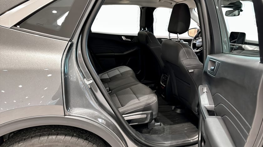 Bild 5 av Ford Kuga Plug-In Hybrid TITANIUM 2.5 FWD 225HK CVT