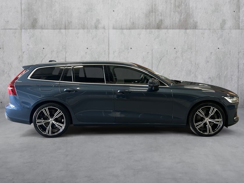 Bilde 3 av Volvo V60 T8 456 hk, H.Feste, 360` kamera, El.seter, H&K Stereo