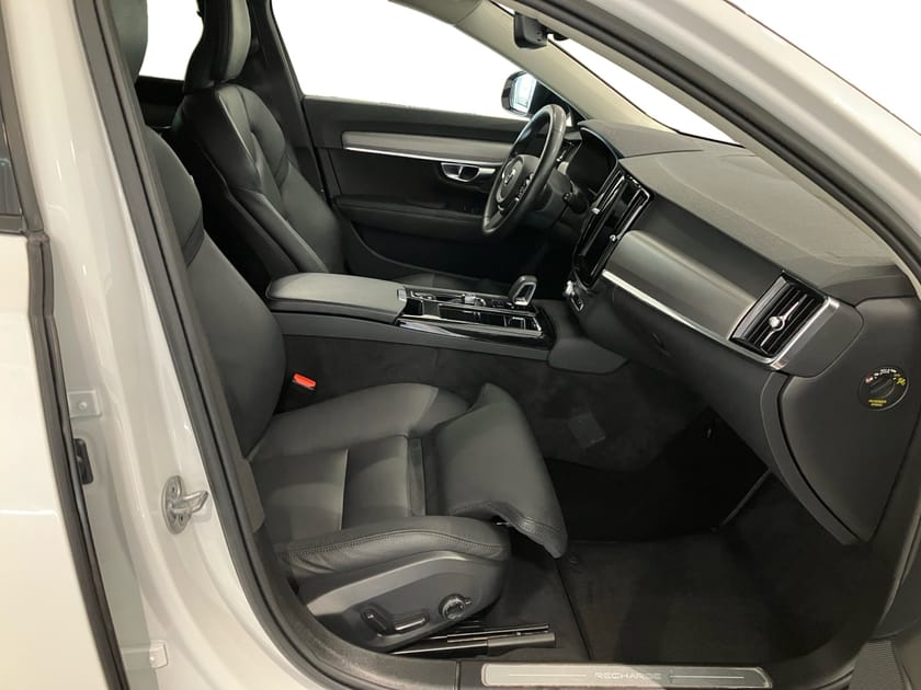 Bild 4 av Volvo V90 Recharge T6 Plus Dark | Luftfjädring | 20" |
