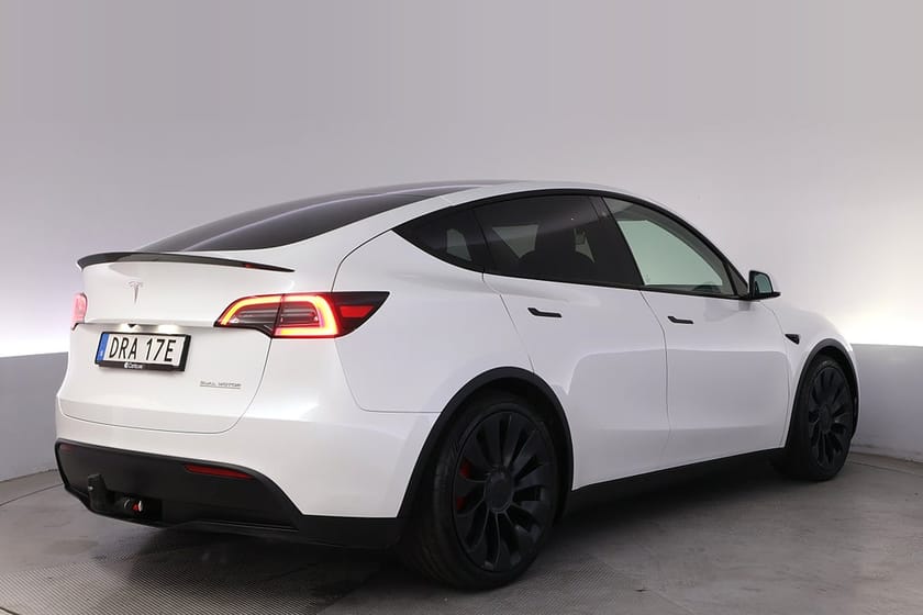 Bild 5 av Tesla Model Y Performance AWD Autopilot Panorama Drag