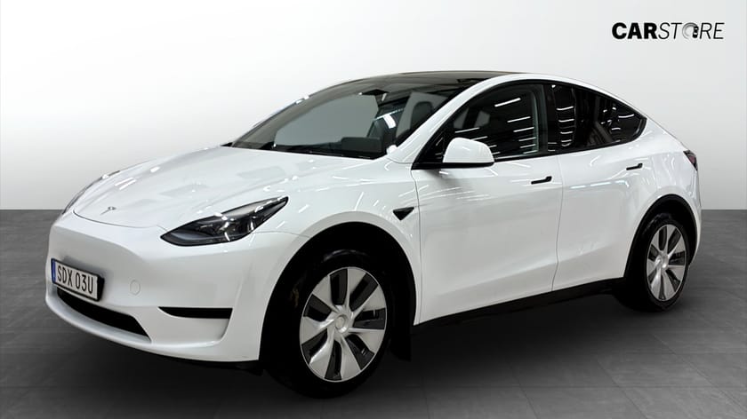 Bild 1 av Tesla Model Y Standard Range RWD 299hk Drag