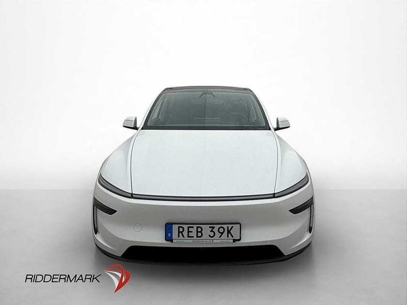 Bild 3 av Tesla Model Y Long Range AWD 514hk Autopilot Pano Kamera